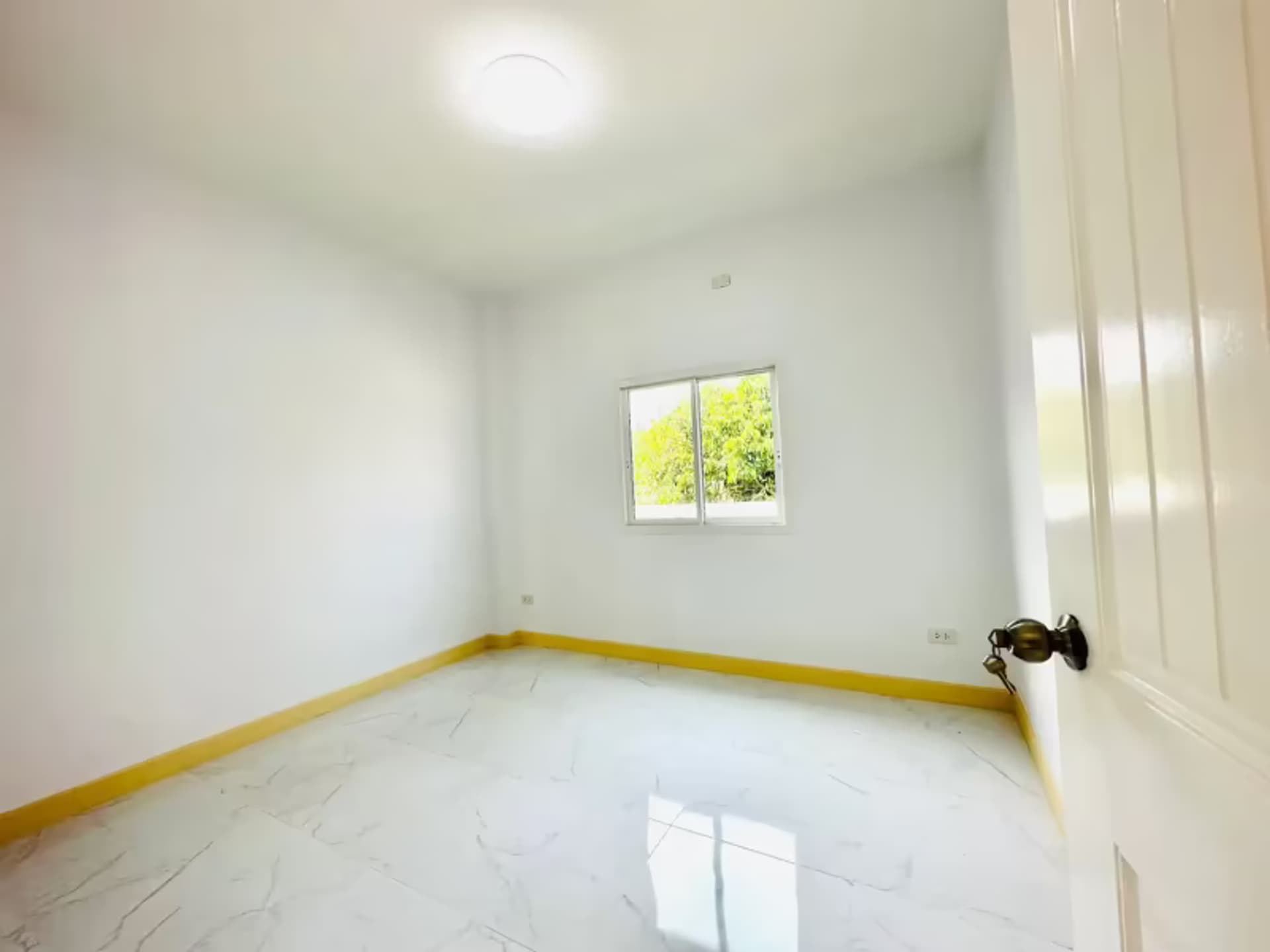 3 Bedroom House - Image 10