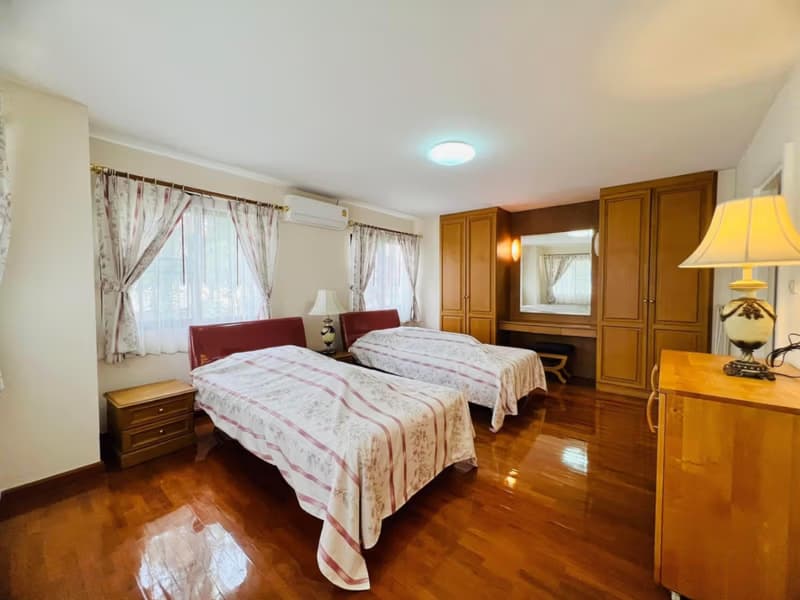 4 Bed House for Sale in Mueang Chiang Mai