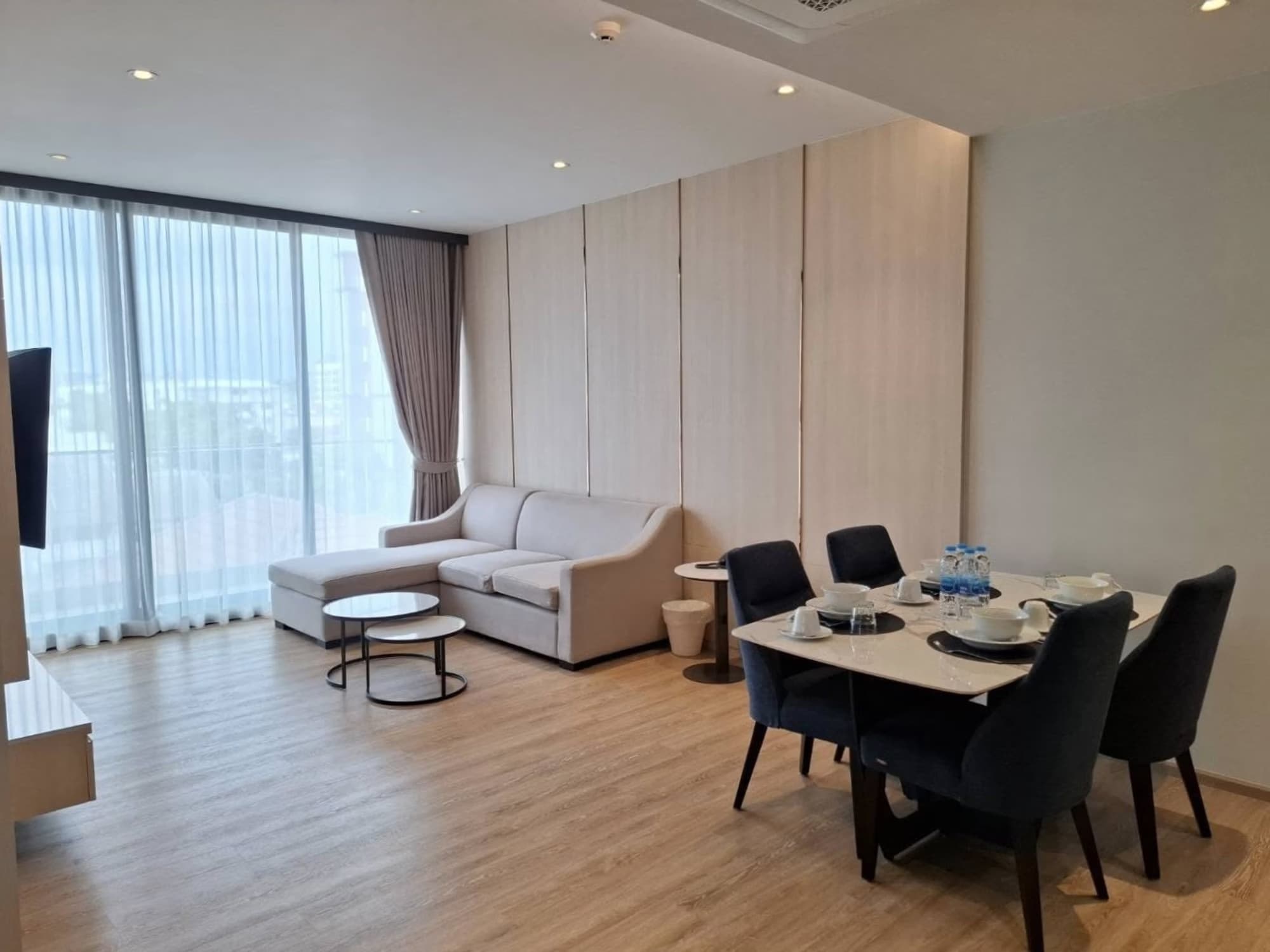 2 ห้องนอน คอนโด สำหรับ จำหน่าย ใน บางนา - Image 1