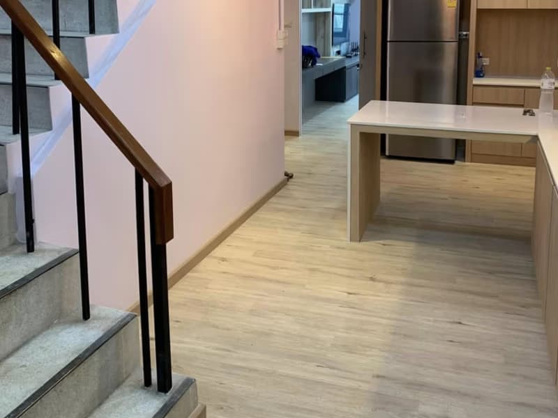 2 Bed Townhouse for Rent in Huai Khwang