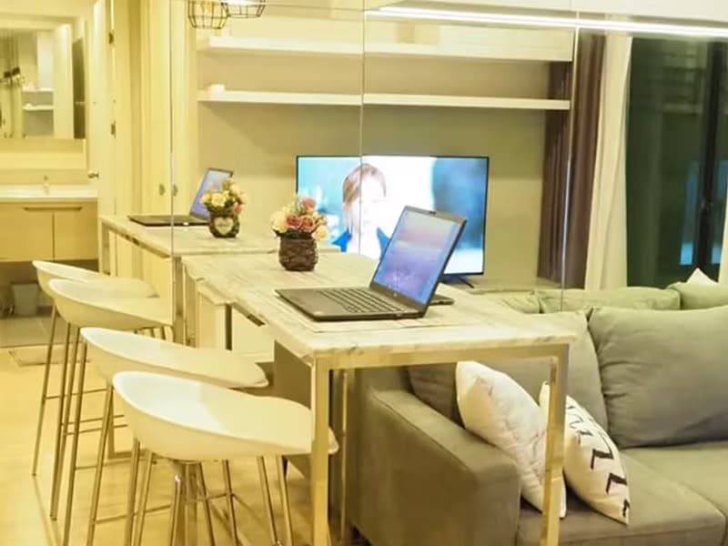1 Bedroom Condo