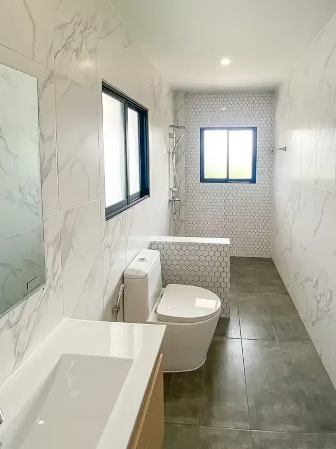 4 Bedroom House - Image 28