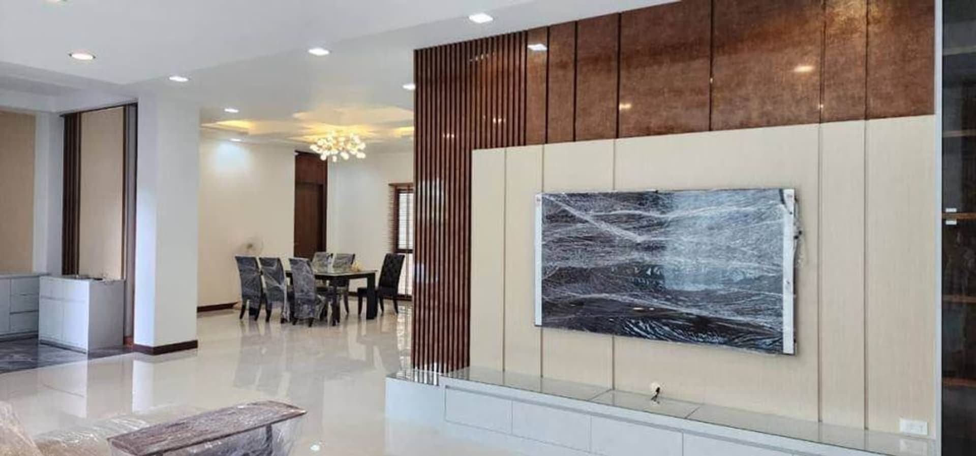 3 Bedroom House - Image 11