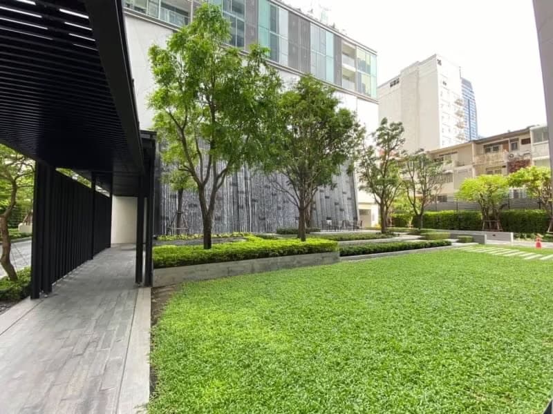 1 Bedroom Condo