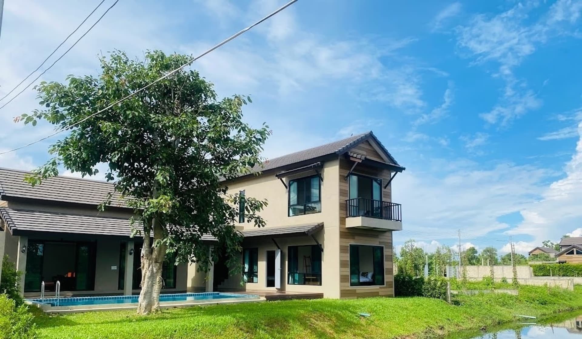 5 Bedroom House - Image 1