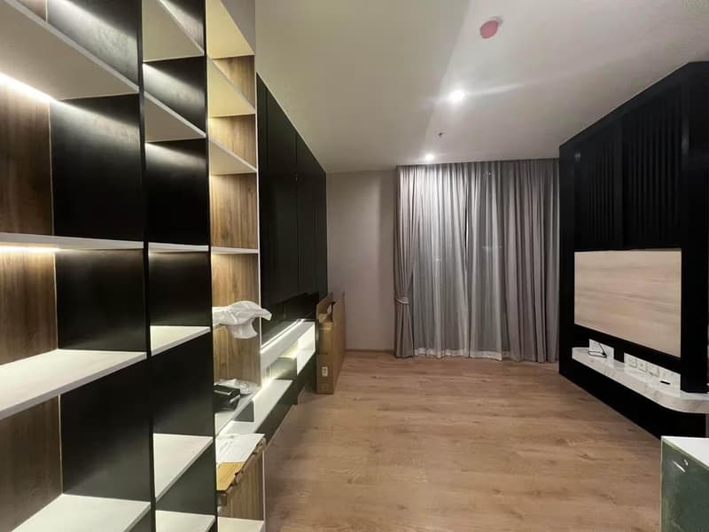 1 Bed Condo for Rent  Near Nana BTS