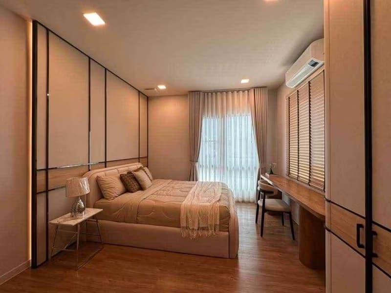 4 Bed House for Rent in อำเภอบางพลี