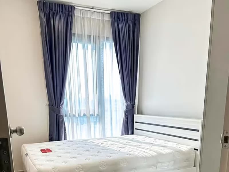 2 Bedroom Condo for Rent at Centric Huai Khwang Station