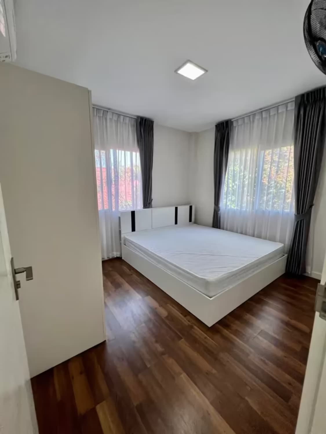 3 Bedroom House - Image 27