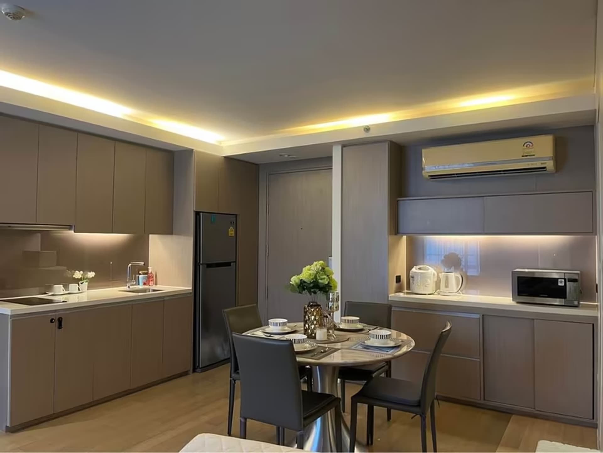 1 Bedroom Condo - Image 2