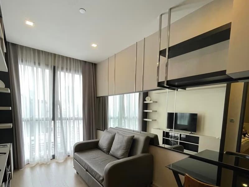1 Bed Condo for Rent  Near Asok BTS