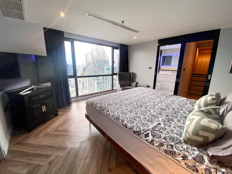 Condo for Rent at Sukhumvit Suites