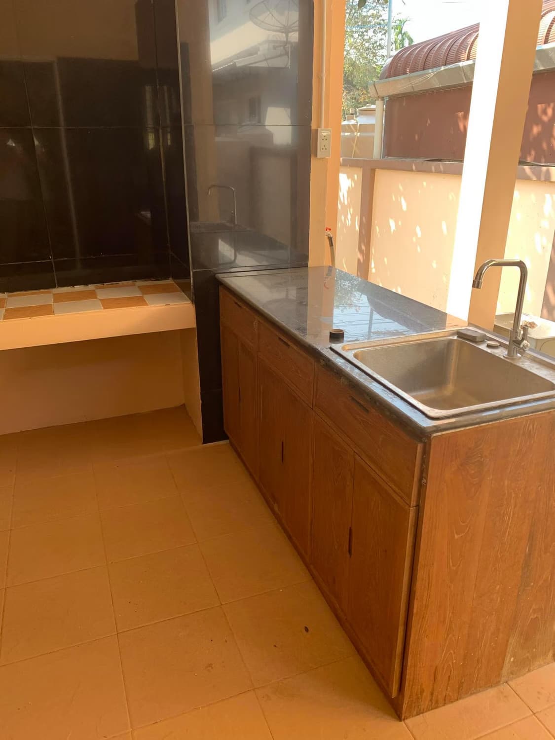 3 Bed House for Rent in San Sai - Image 5