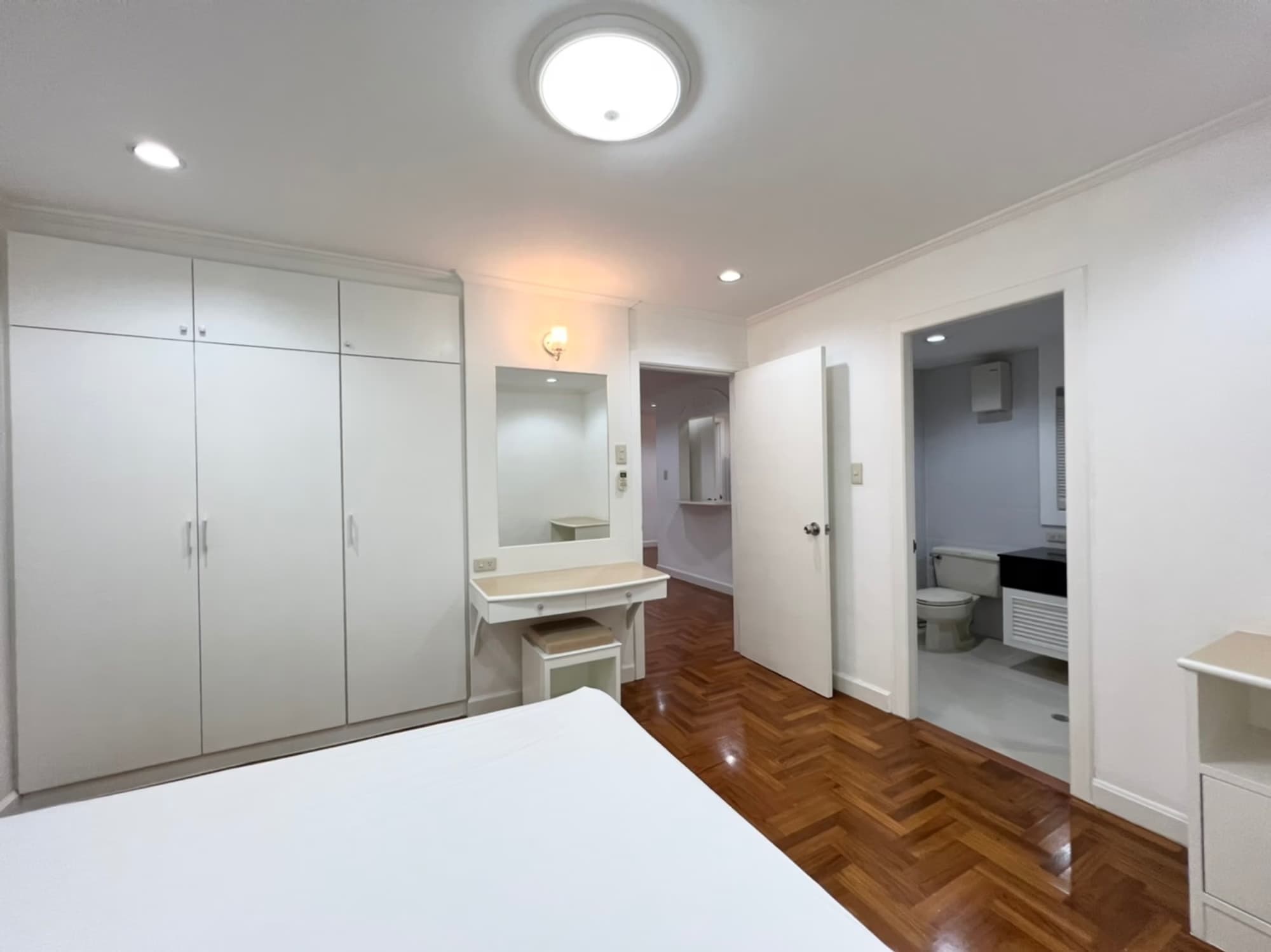 2 ห้องนอน คอนโด สำหรับ จำหน่าย ใน Watthana - Image 4