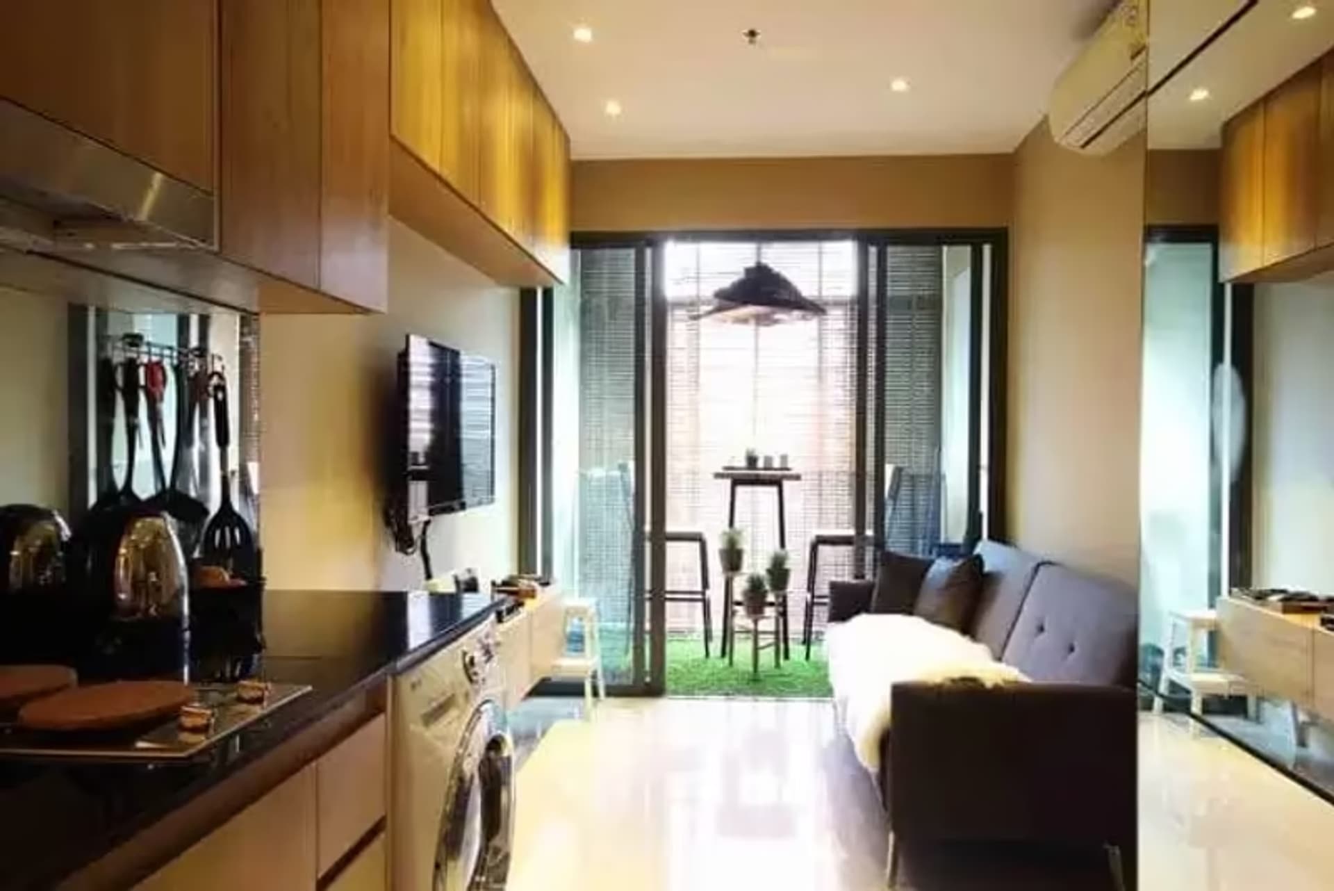 1 Bedroom Condo - Image 4