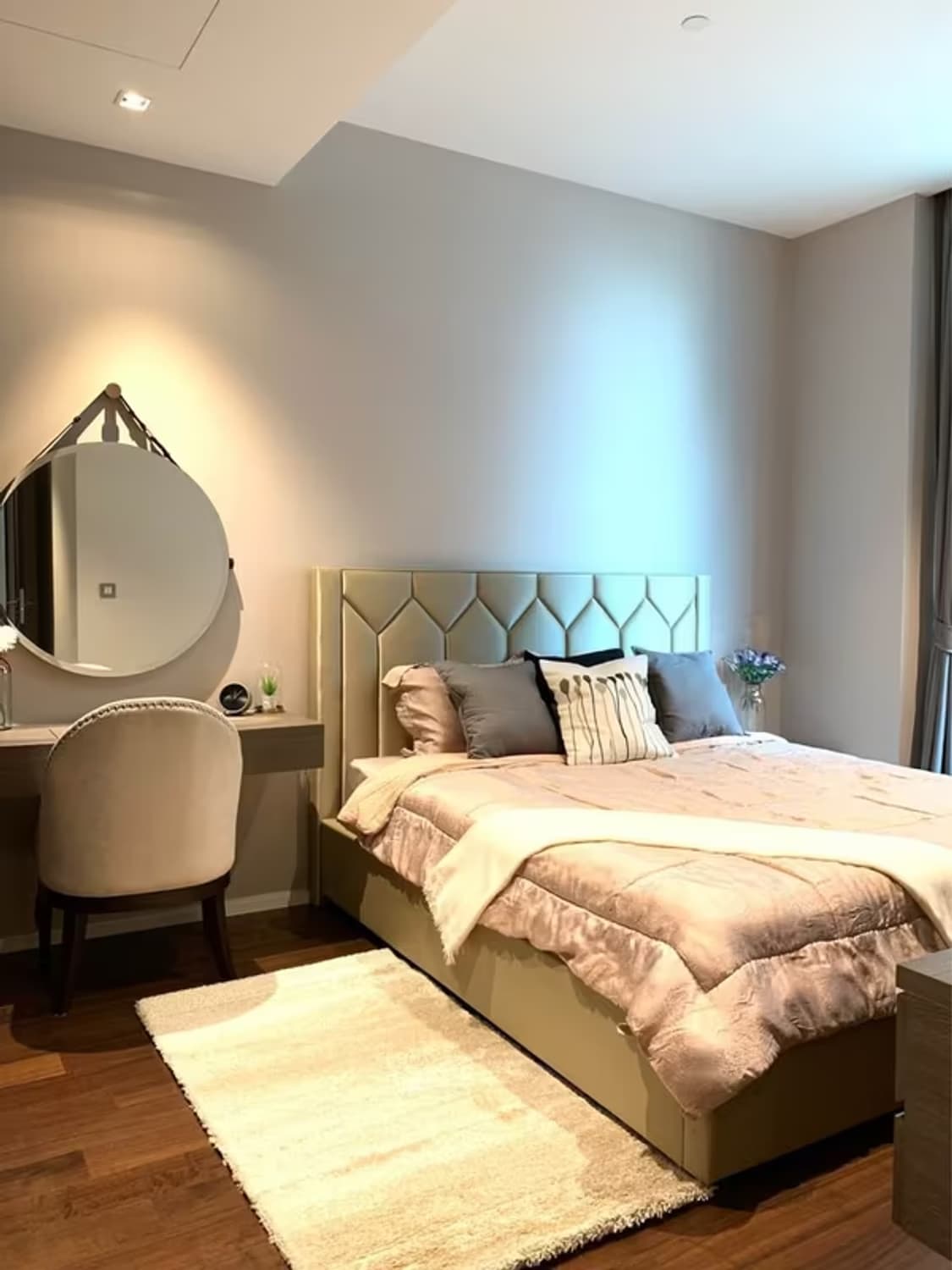 Condo for Rent at The Diplomat 39 - Image 3