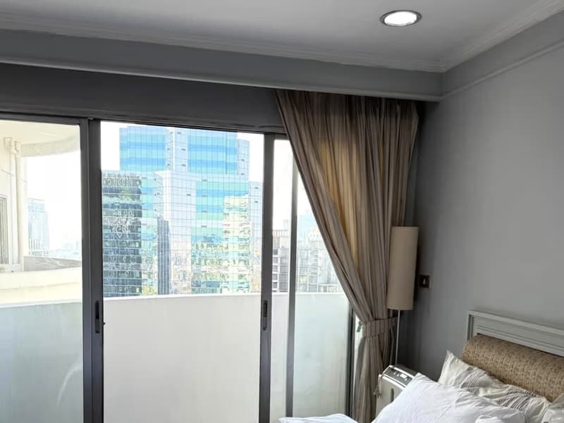 3 Bed Condo for Rent in Ratchathewi