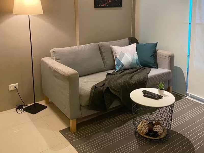 Condo for Rent at BEVERLY  33