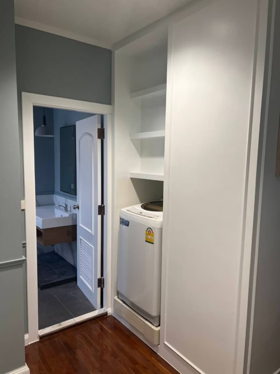 Condo for Rent, Sale at Knightsbridge Bearing - Image 5