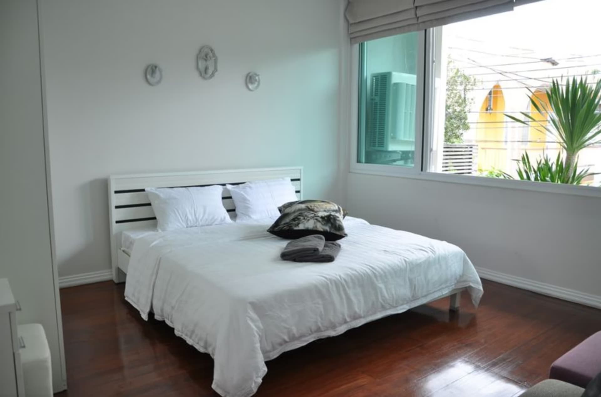 3 Bed Townhouse for Rent in Watthana - Image 5