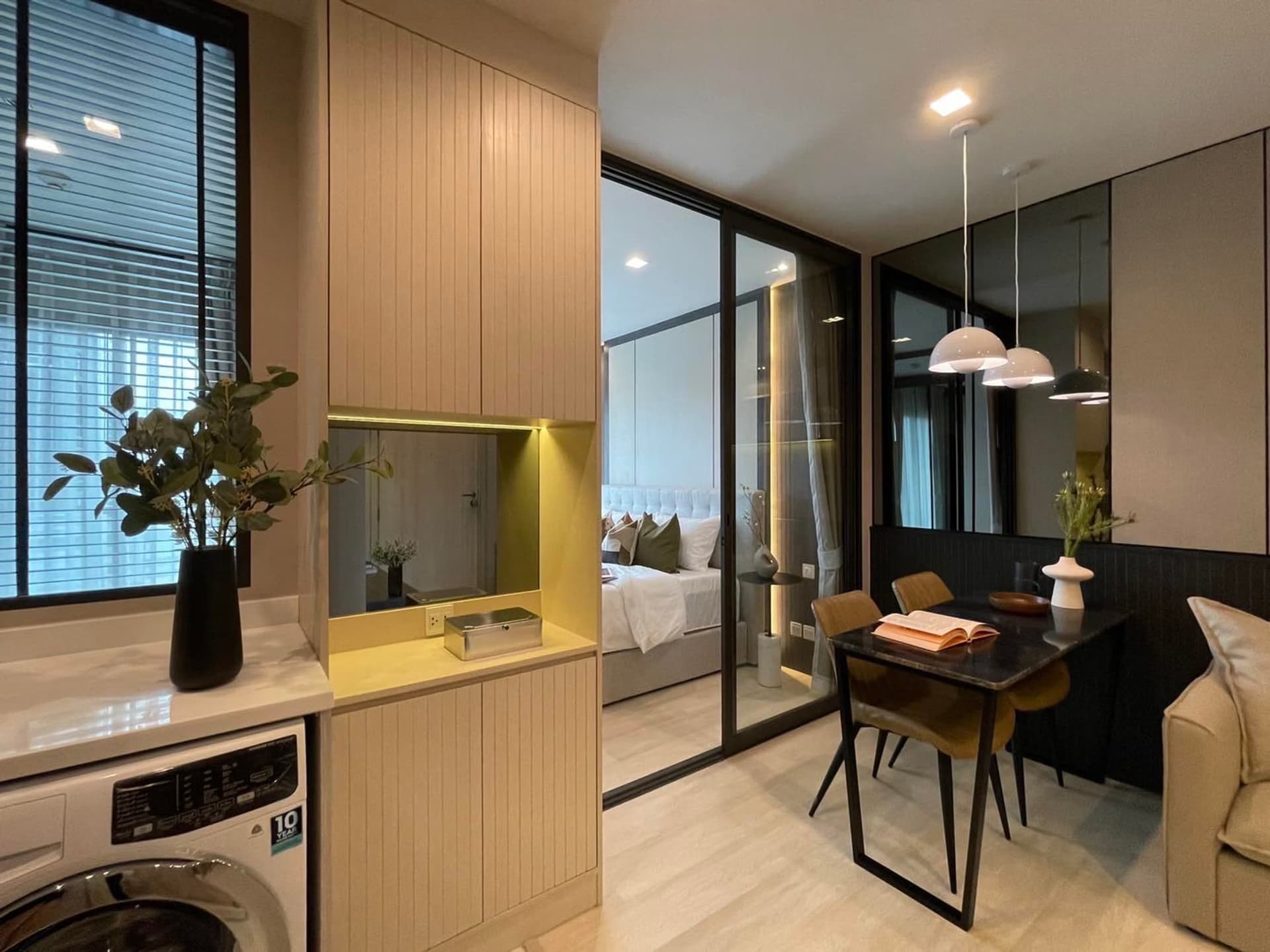 Condo for Rent at Life One Wireless - Image 11
