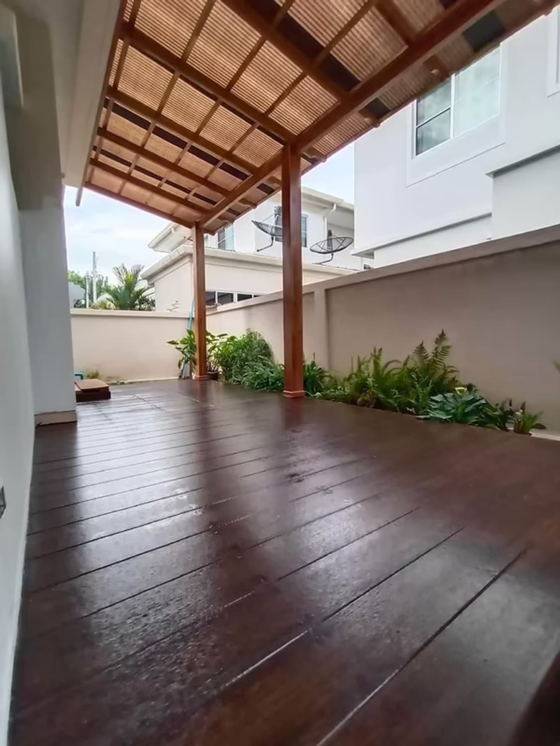  - Image 8