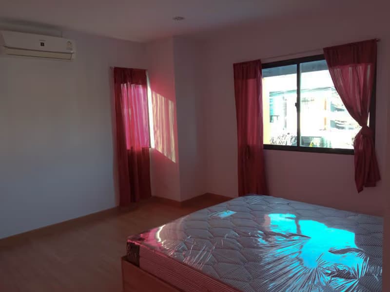 3 Bed House for Rent in San Sai