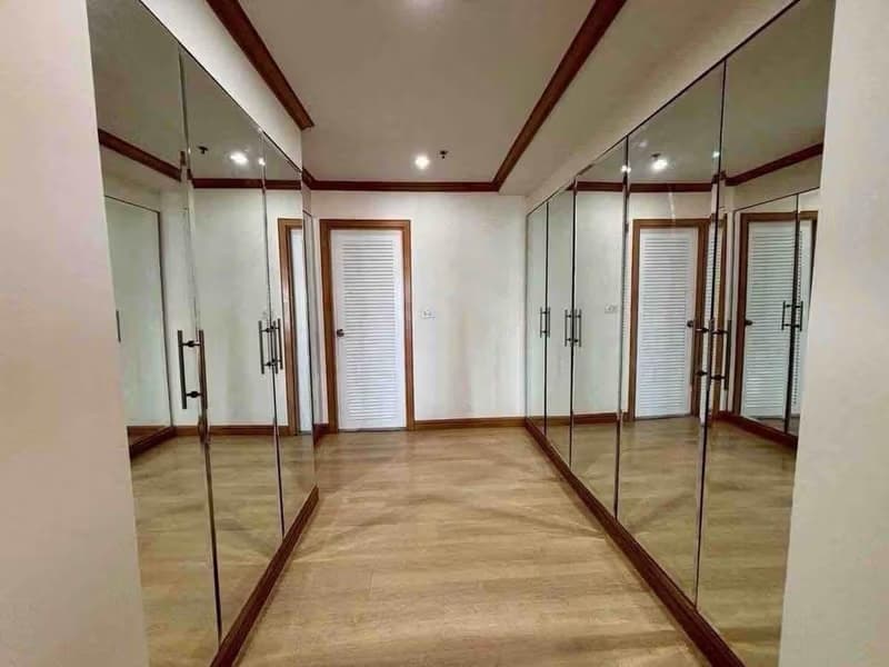 3 Bed Condo for Rent in Bang Rak