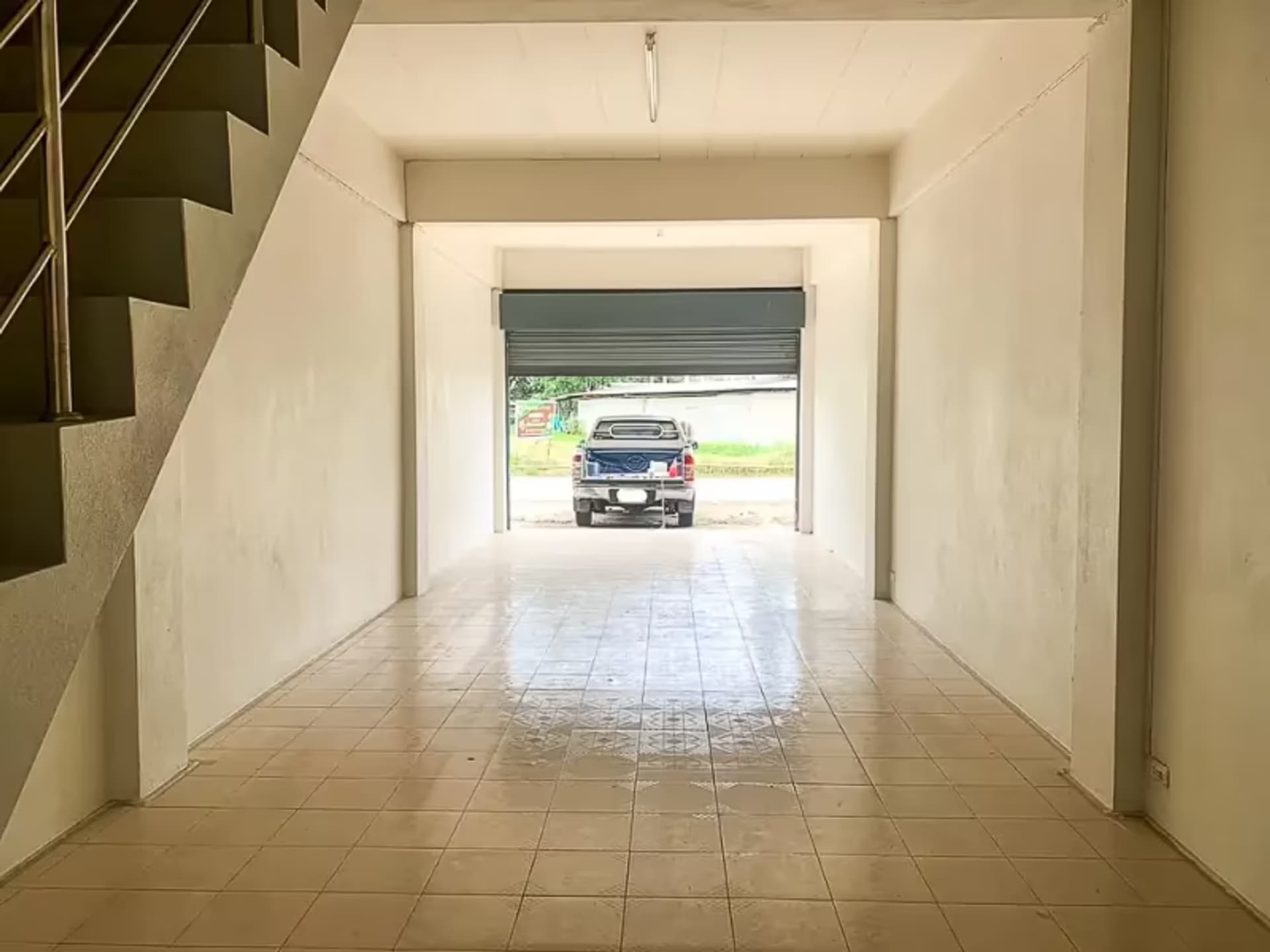 2 Bedroom House - Image 8