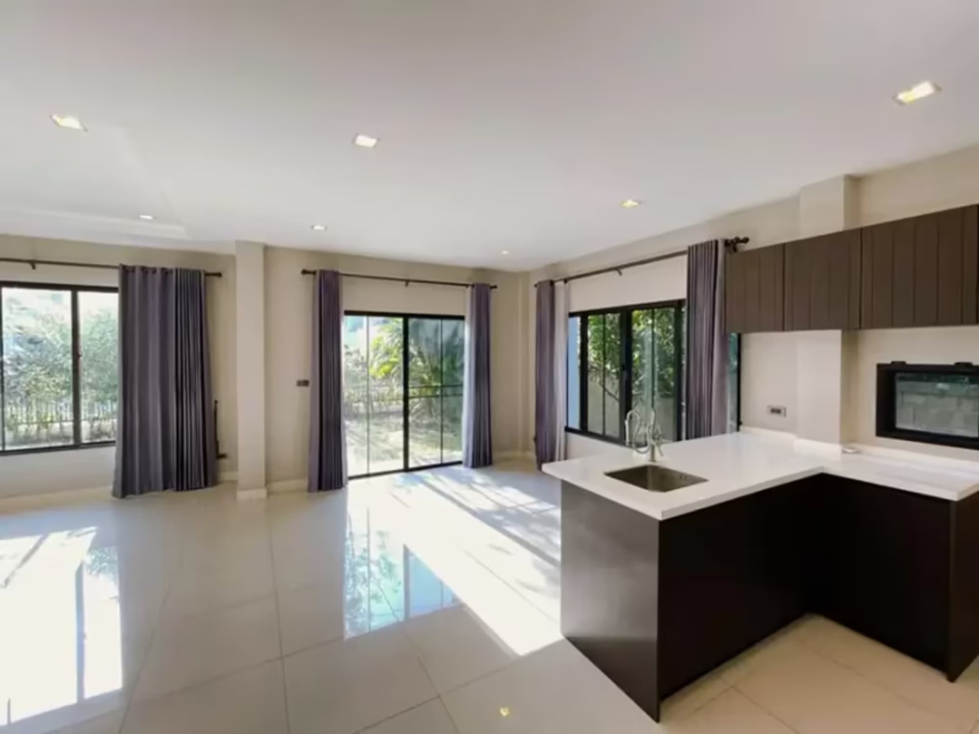 3 Bedroom House - Image 7