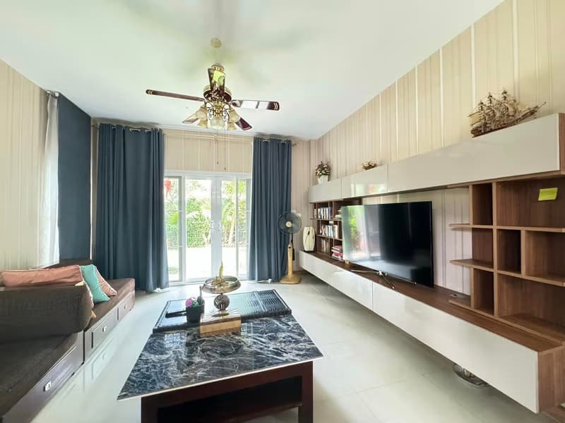 4 Bed House for Rent in Hang Dong