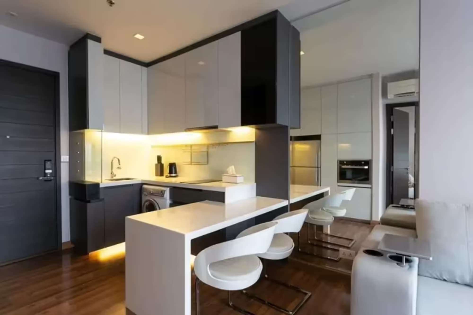 1 Bedroom Condo - Image 8