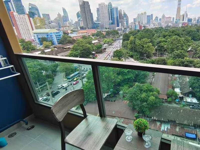 Condo for Rent at Lumpini Suites Phetchaburi-Makkasan