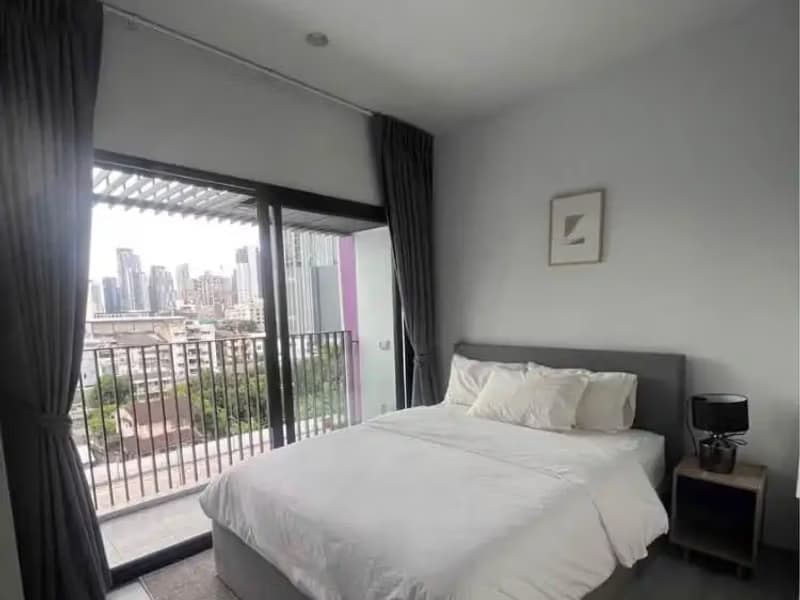 1 Bedroom Condo