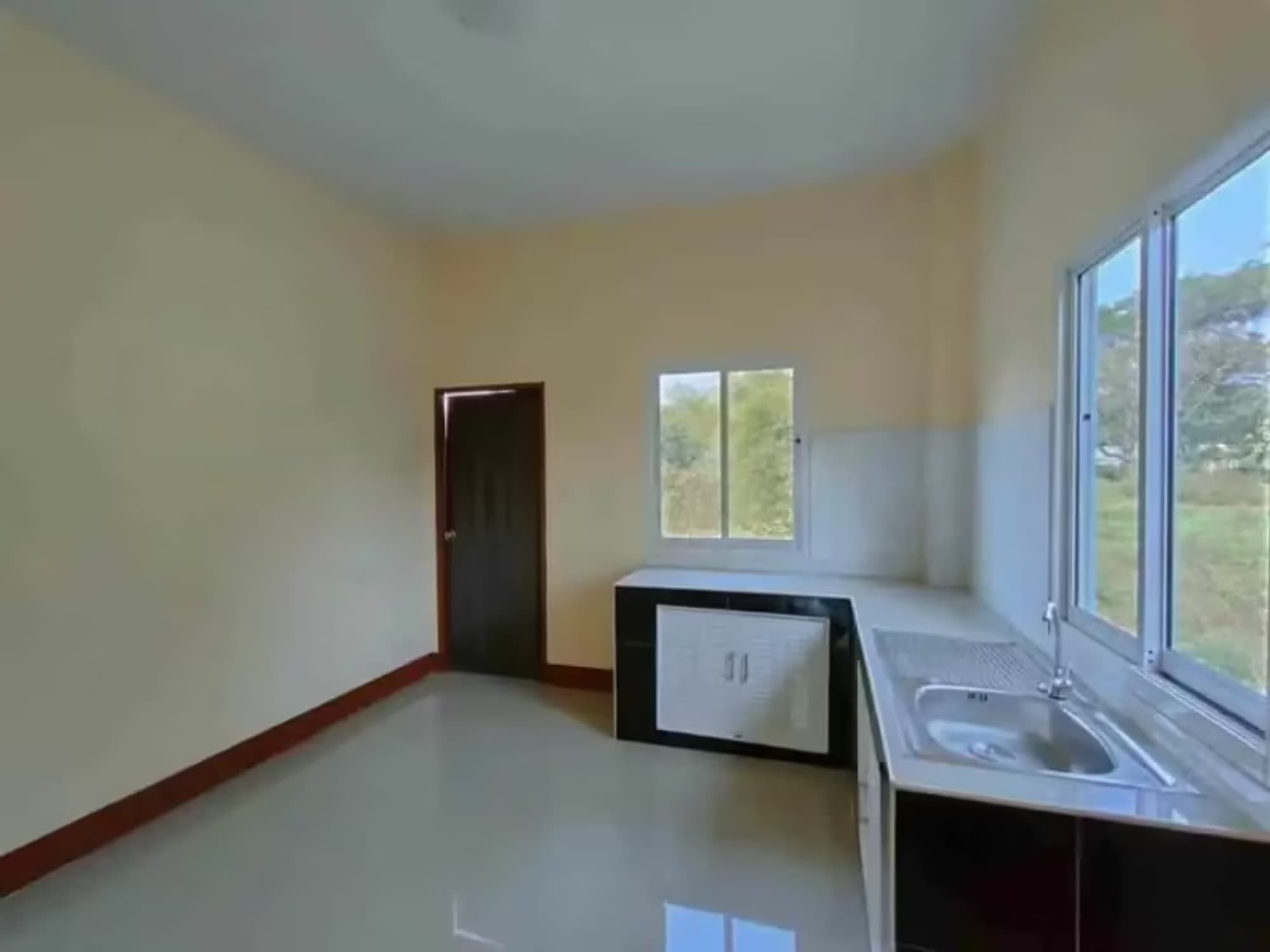 2 Bedroom House - Image 3