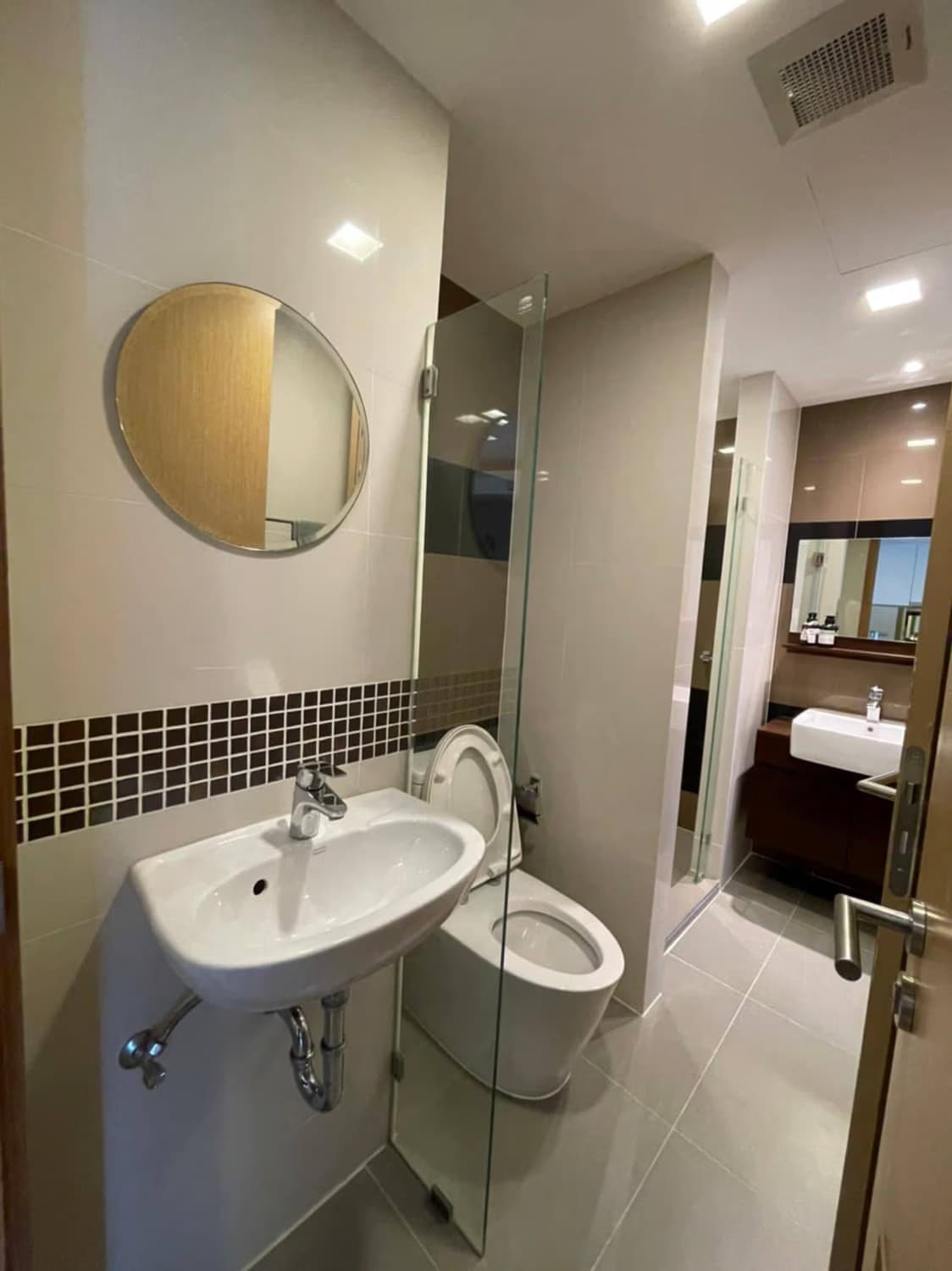 1 Bed Condo for Sale in Watthana - Image 5