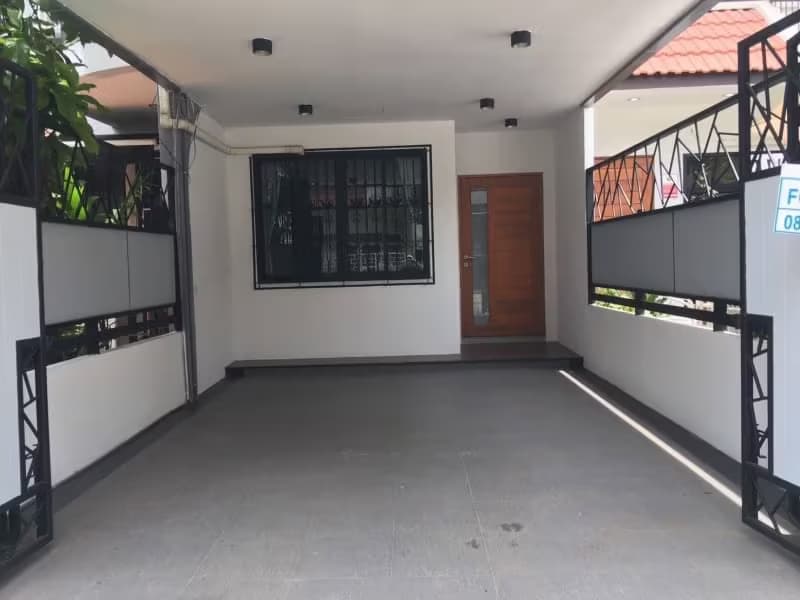 2 Bedroom Townhouse