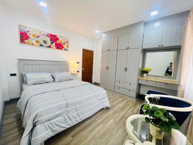 5 Bed House for Rent and Sale in Mueang Chiang Mai