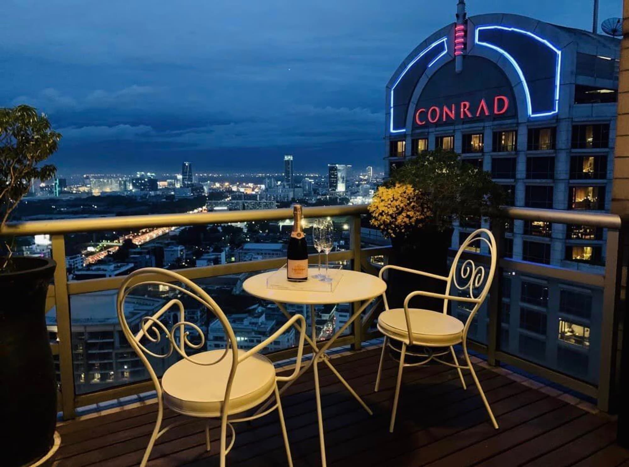 5 Bed Condo for Rent in Pathum Wan - Image 7