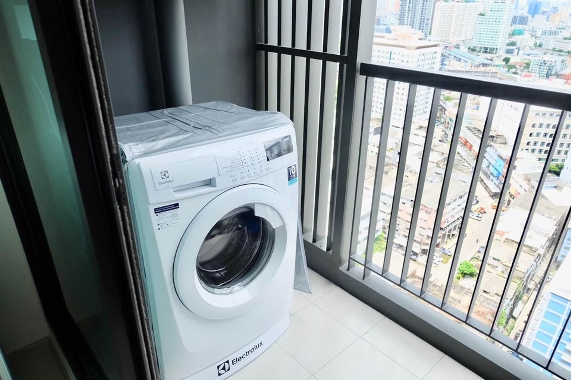 1 Bed Condo for Rent and Sale  Near Phra Khanong BTS - Image 5