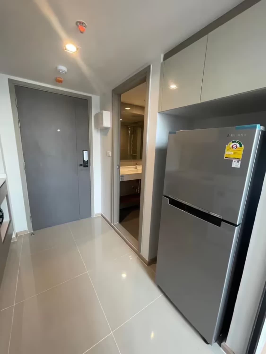 1 Bedroom Condo - Image 4