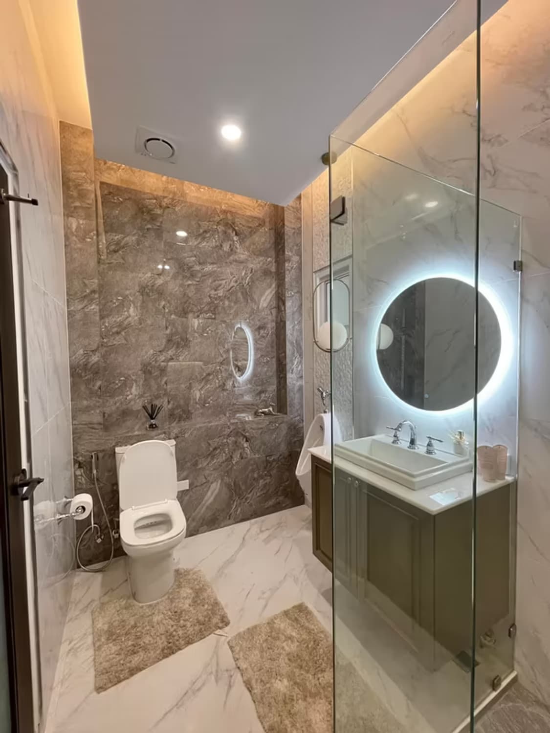 4 Bedroom House - Image 5