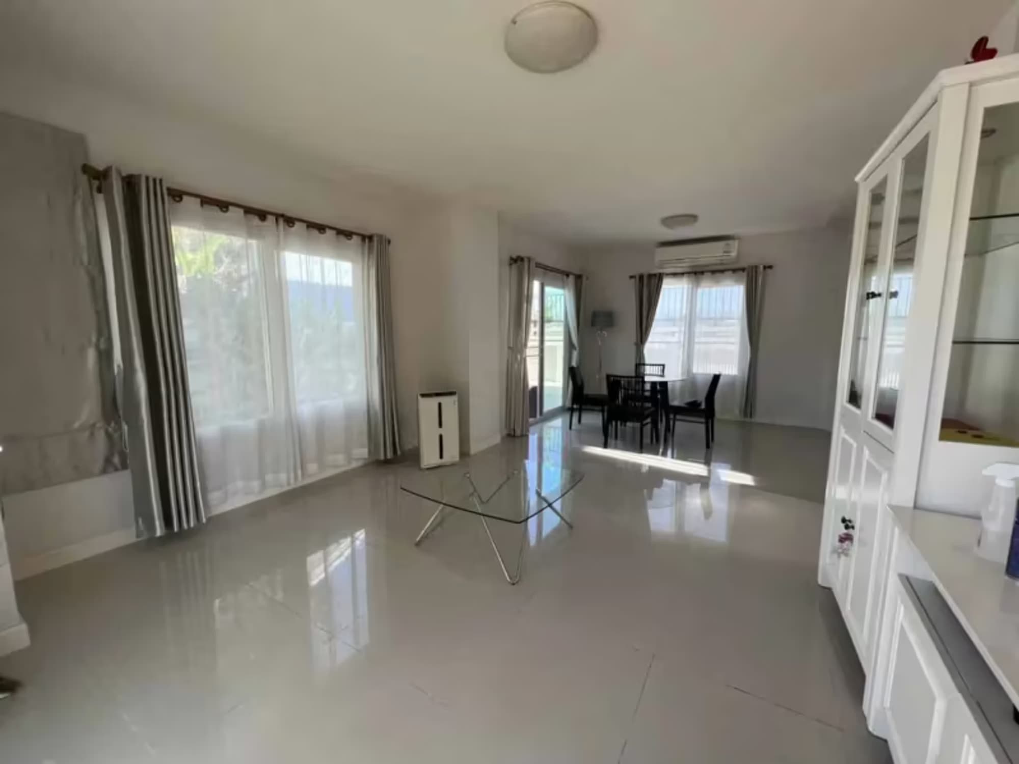 3 Bedroom House - Image 7