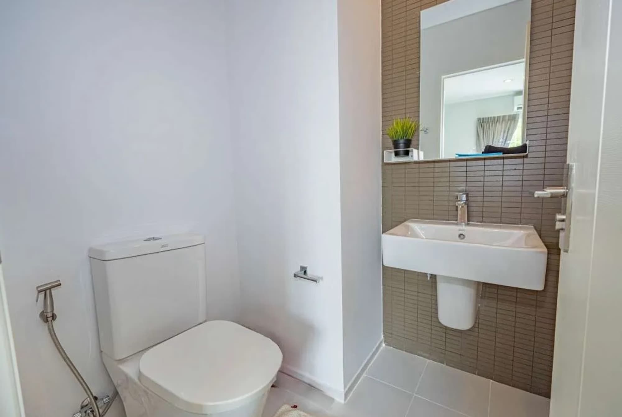 1 ห้องนอน Condo สำหรับ ขาย ใน Mueang Chiang Mai - Image 8