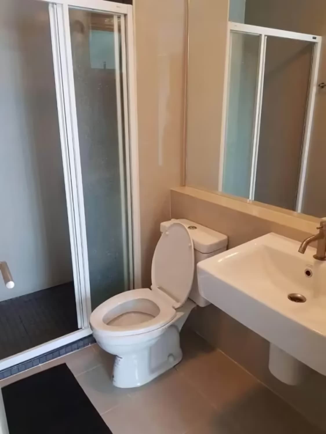 1 Bedroom Condo - Image 8