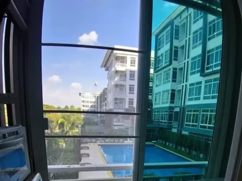 1 Bedroom Condo