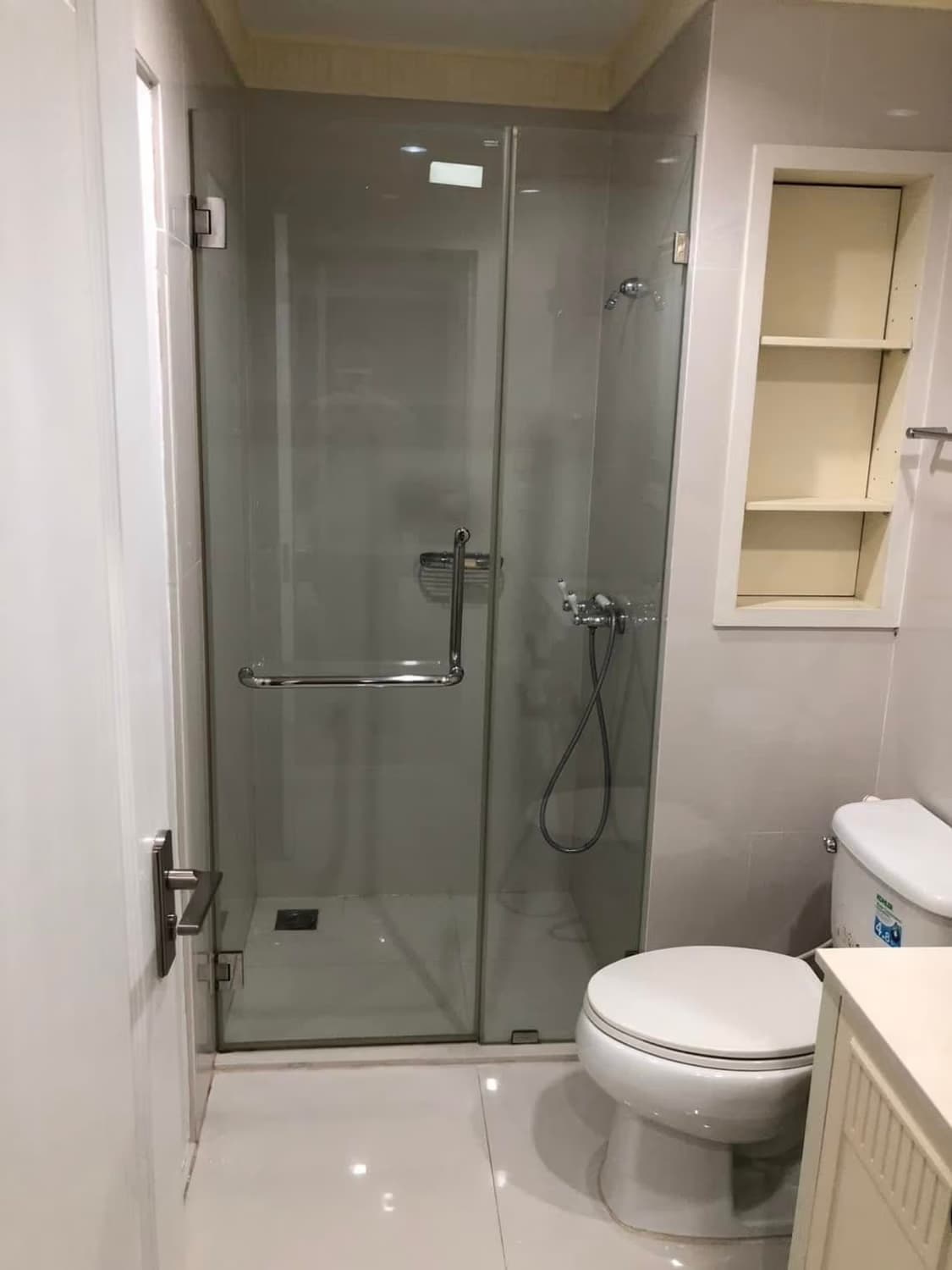 2 Bed Condo for Sale in Pathum Wan - Image 8