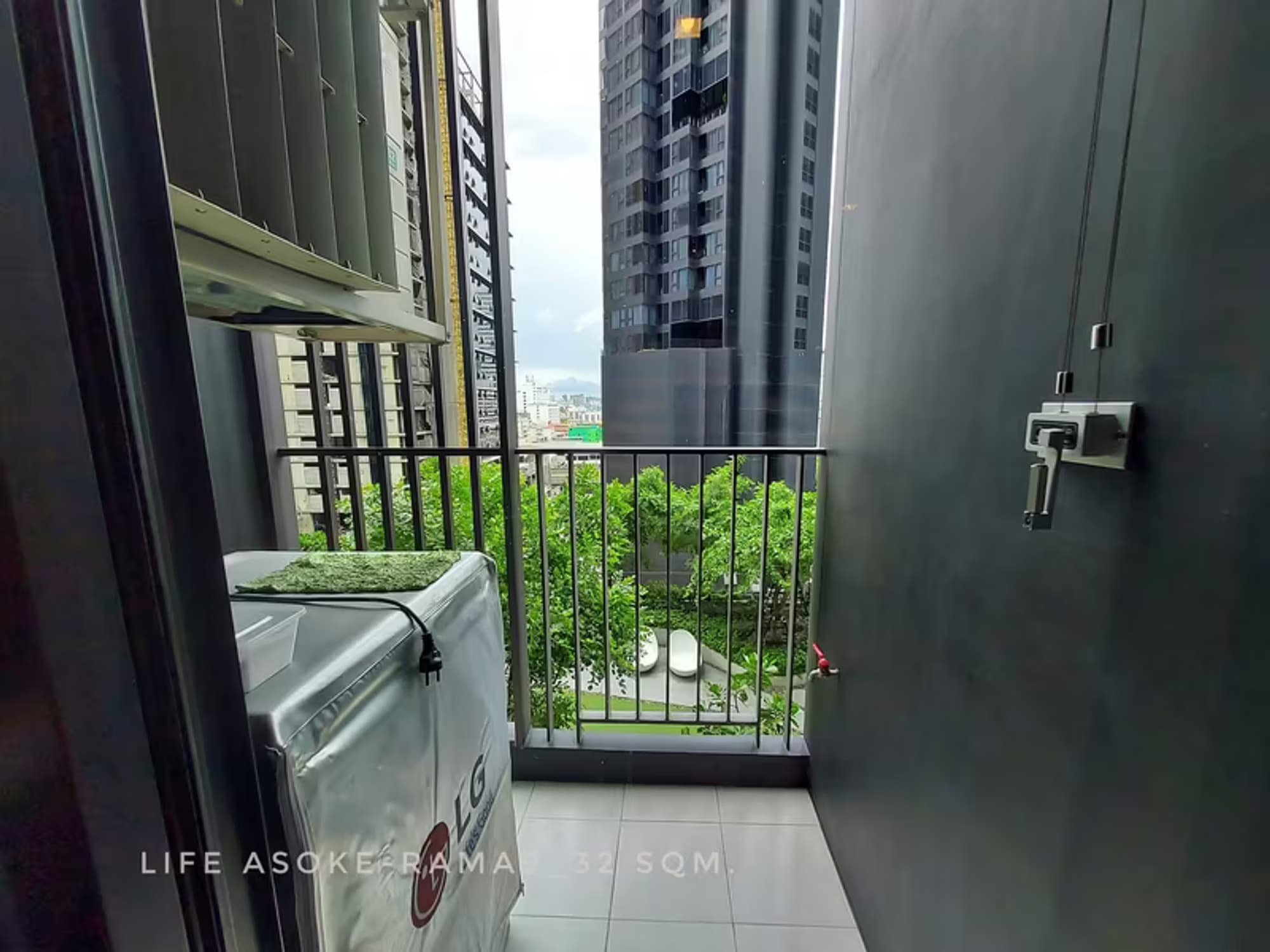 Condo for Rent at Life Asoke - Rama 9 - Image 5