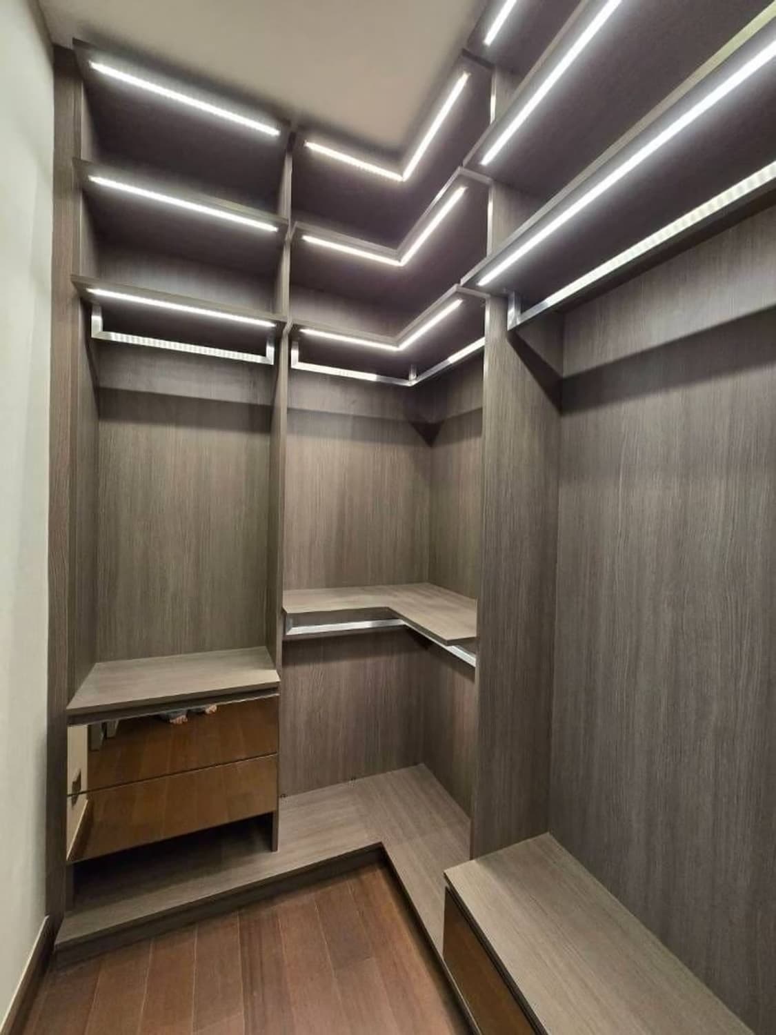 2 Bed Condo for Sale in Khlong Toei - Image 18