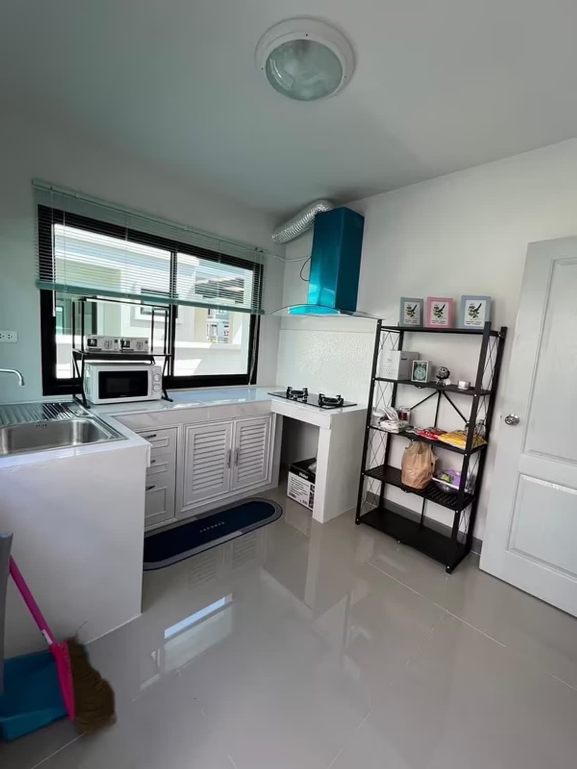 3 Bedroom House - Image 7